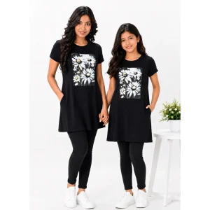 Essentials Daisy Bloom Long Tee – Black